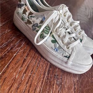 Keds White Floral Embroidered Sneakers Botanical Canvas Women’s Size 6